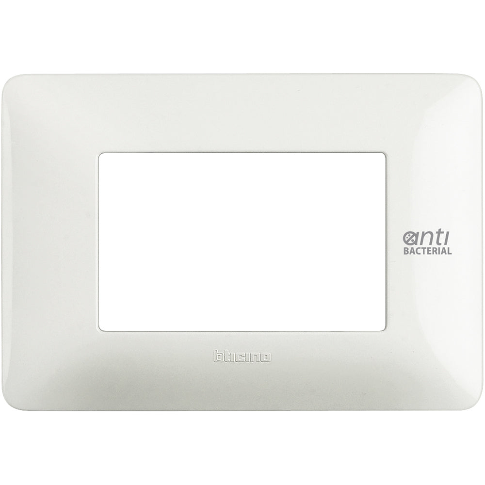 BTicino MATIX-PLACCA 3P BIANCO