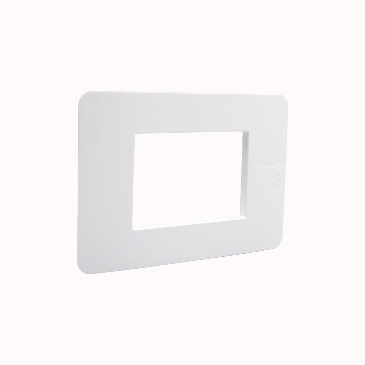 BTicino MATIXGO - PLACCA 3P WHITE