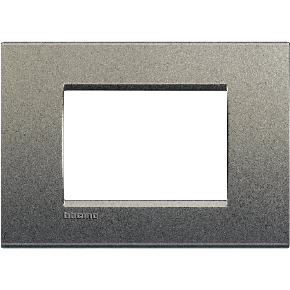 BTicino LL - PLACCA 3P AVENUE